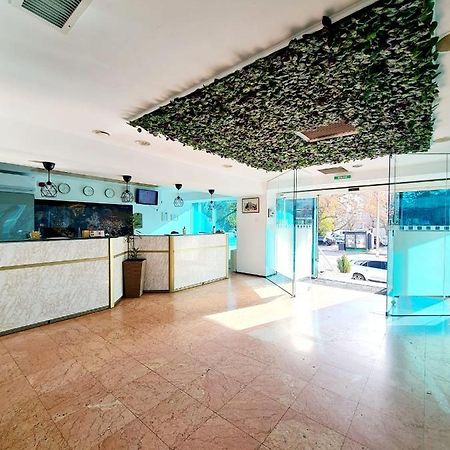 Hotel Mojo 布加勒斯特 外观 照片