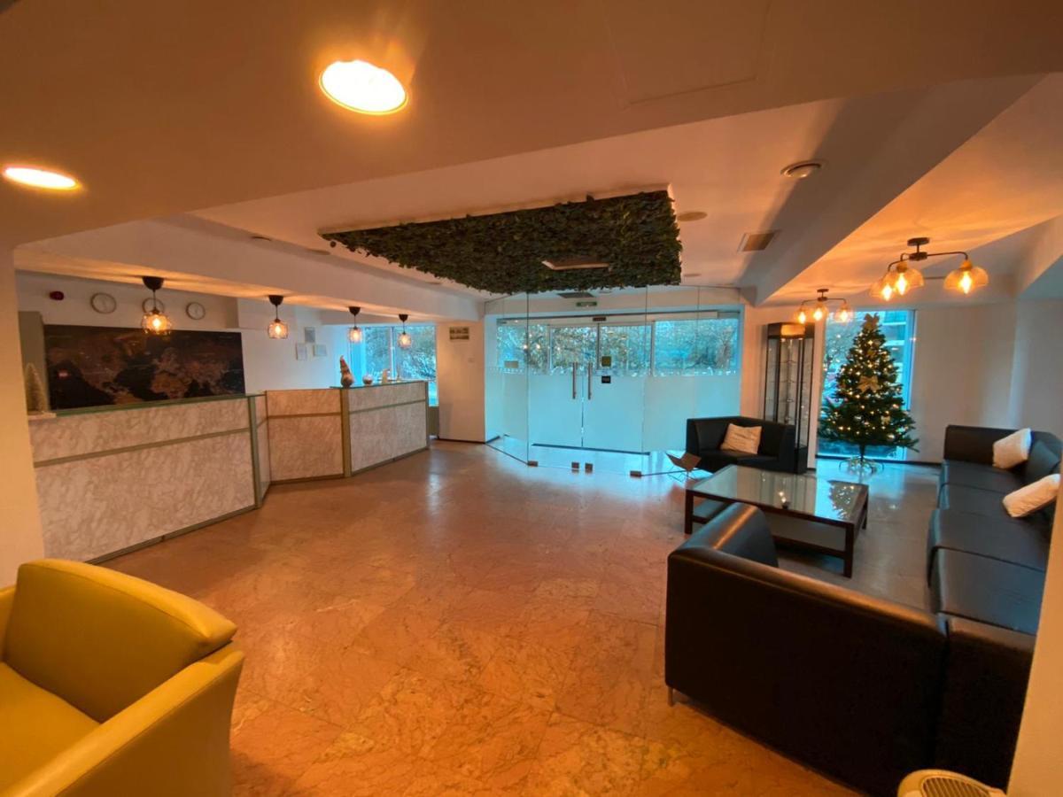 Hotel Mojo 布加勒斯特 外观 照片