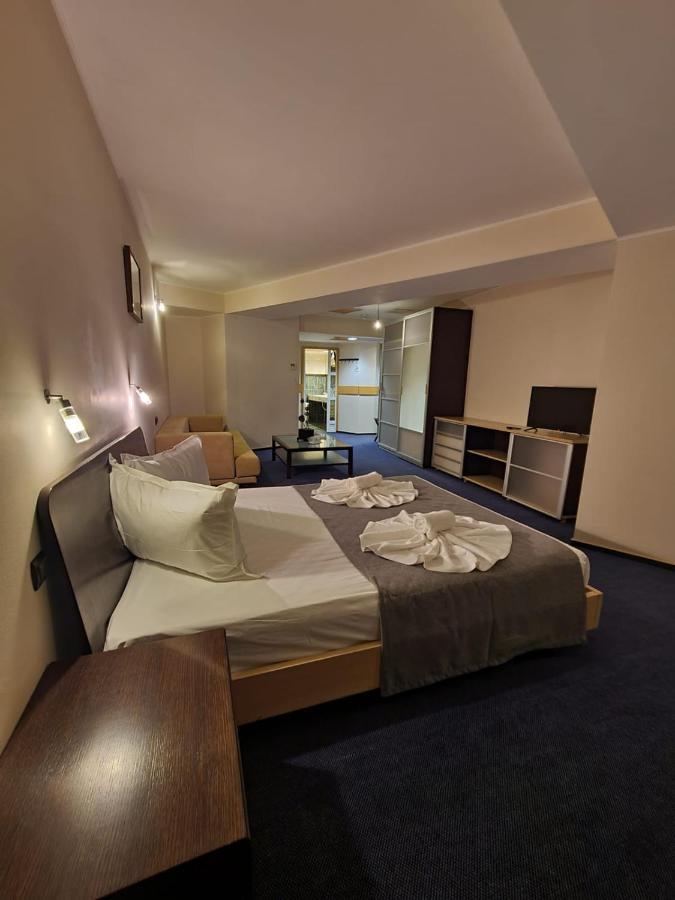 Hotel Mojo 布加勒斯特 外观 照片