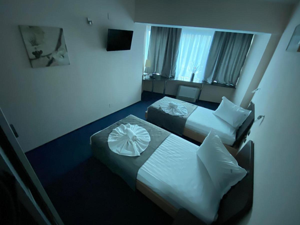 Hotel Mojo 布加勒斯特 外观 照片