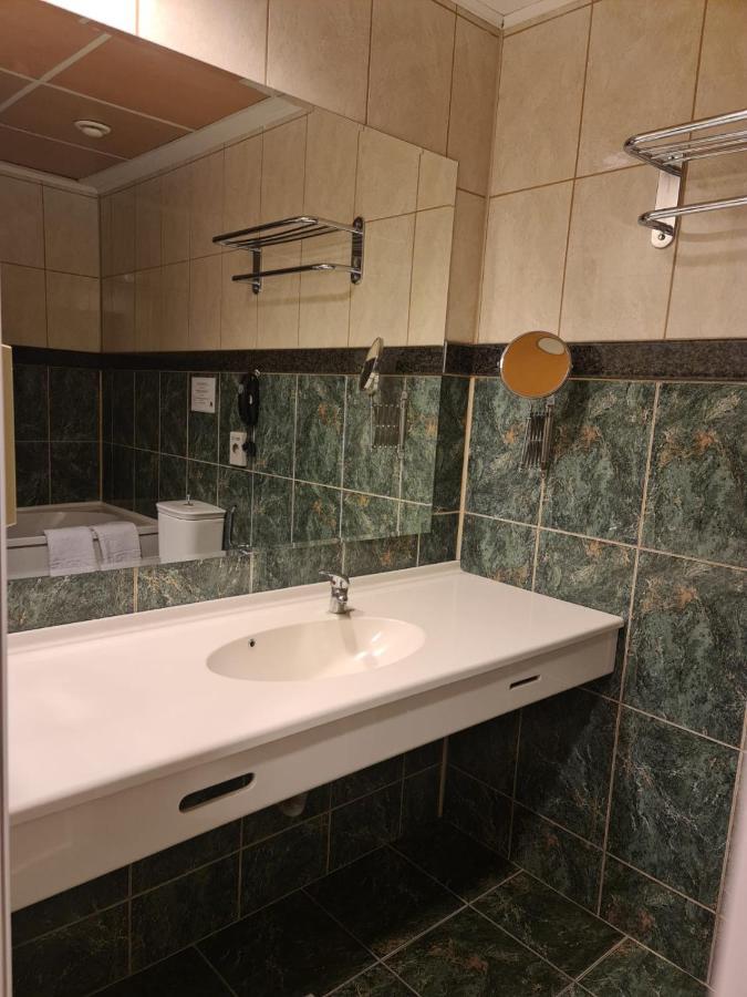 Hotel Mojo 布加勒斯特 外观 照片
